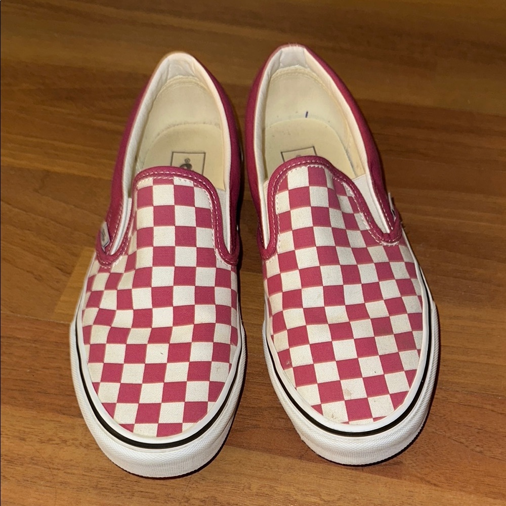 Vans| Women’s Checkered Slip-On Shoes - Berry and White